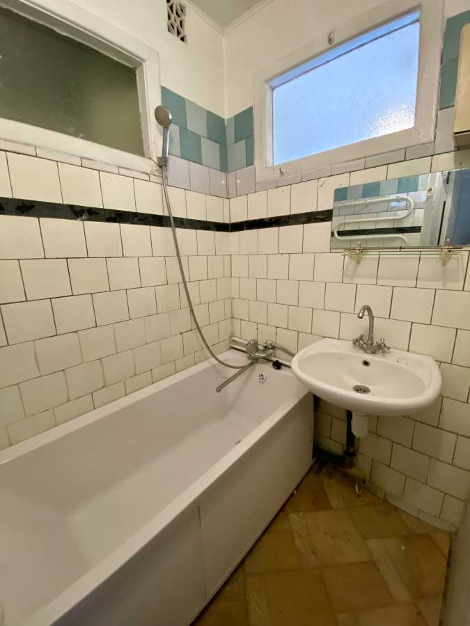 Продаж 2-кімнатної квартири 44.1 м², Лесі Українки бул., 24Б