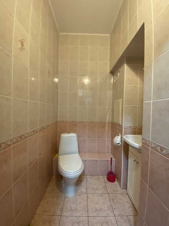 Оренда 1-кімнатної квартири 65 м², Раїси Окіпної вул., 8
