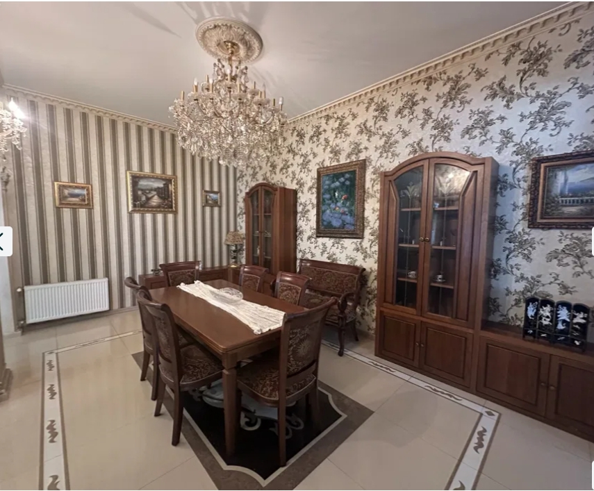 Оренда будинку 500 м², Львівська вул.