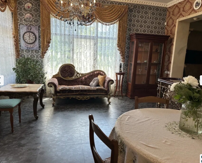 Оренда будинку 500 м², Львівська вул.
