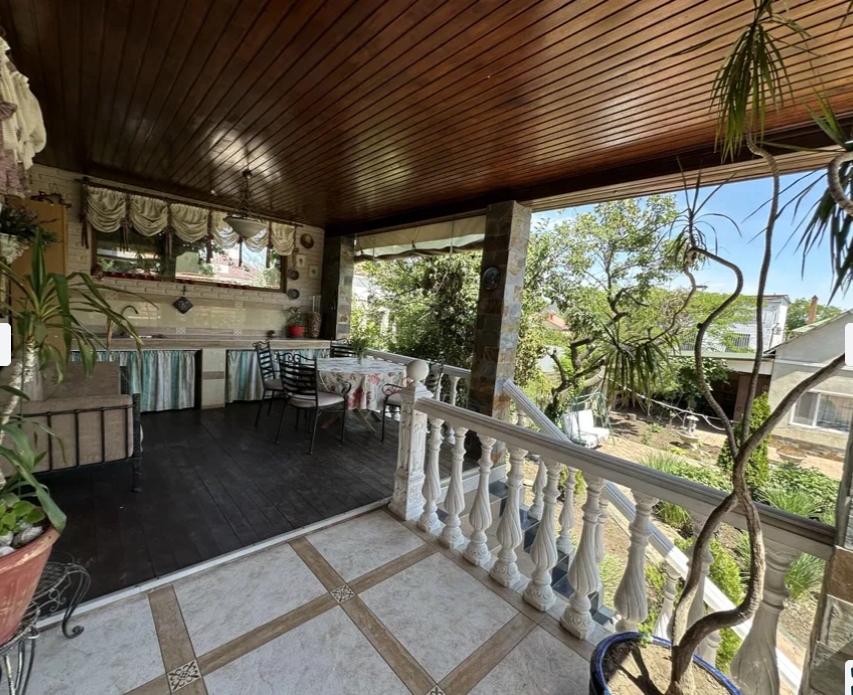 Оренда будинку 500 м², Львівська вул.