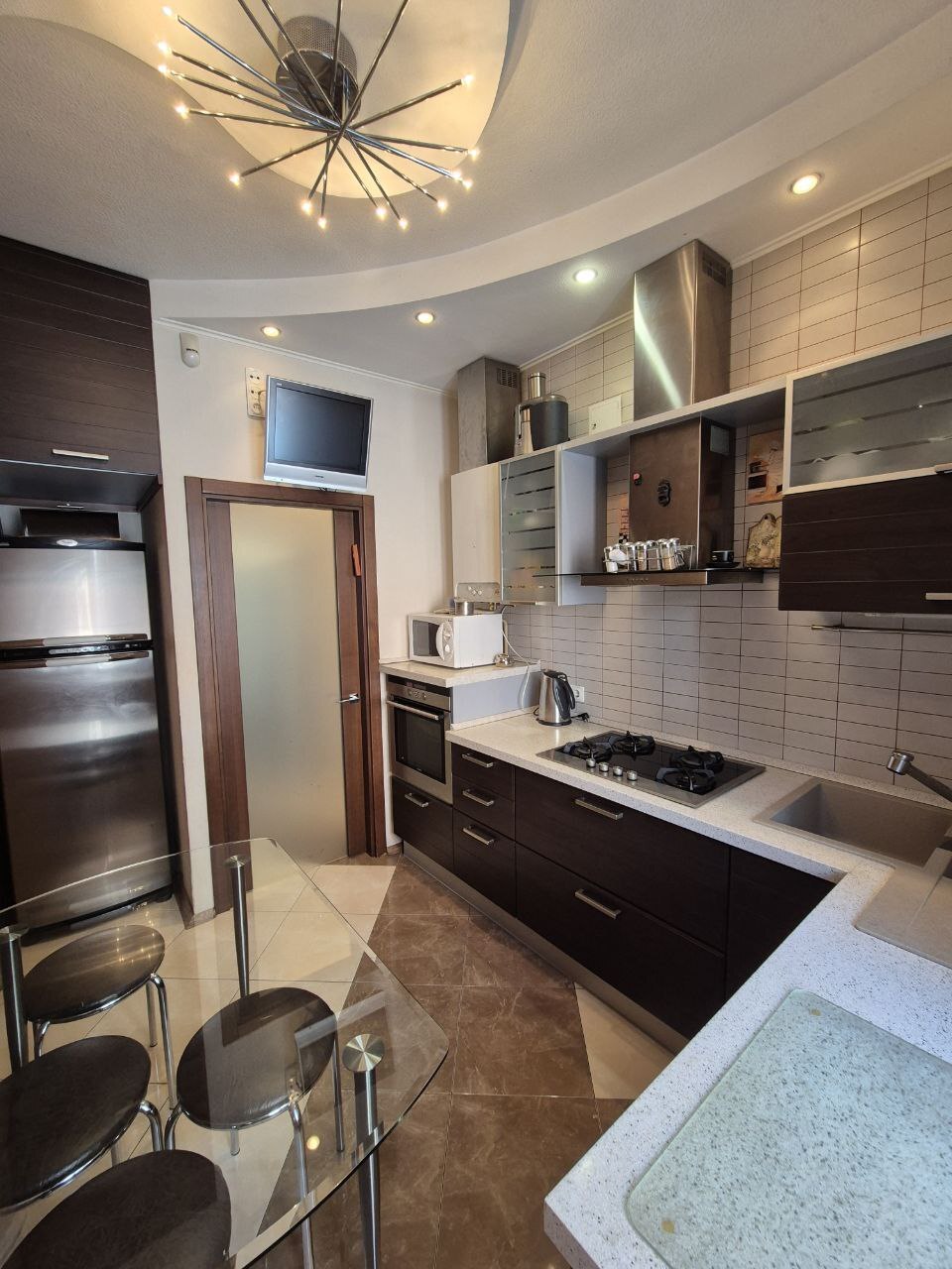 Продаж 2-кімнатної квартири 70 м², Михайла Грушевського вул.