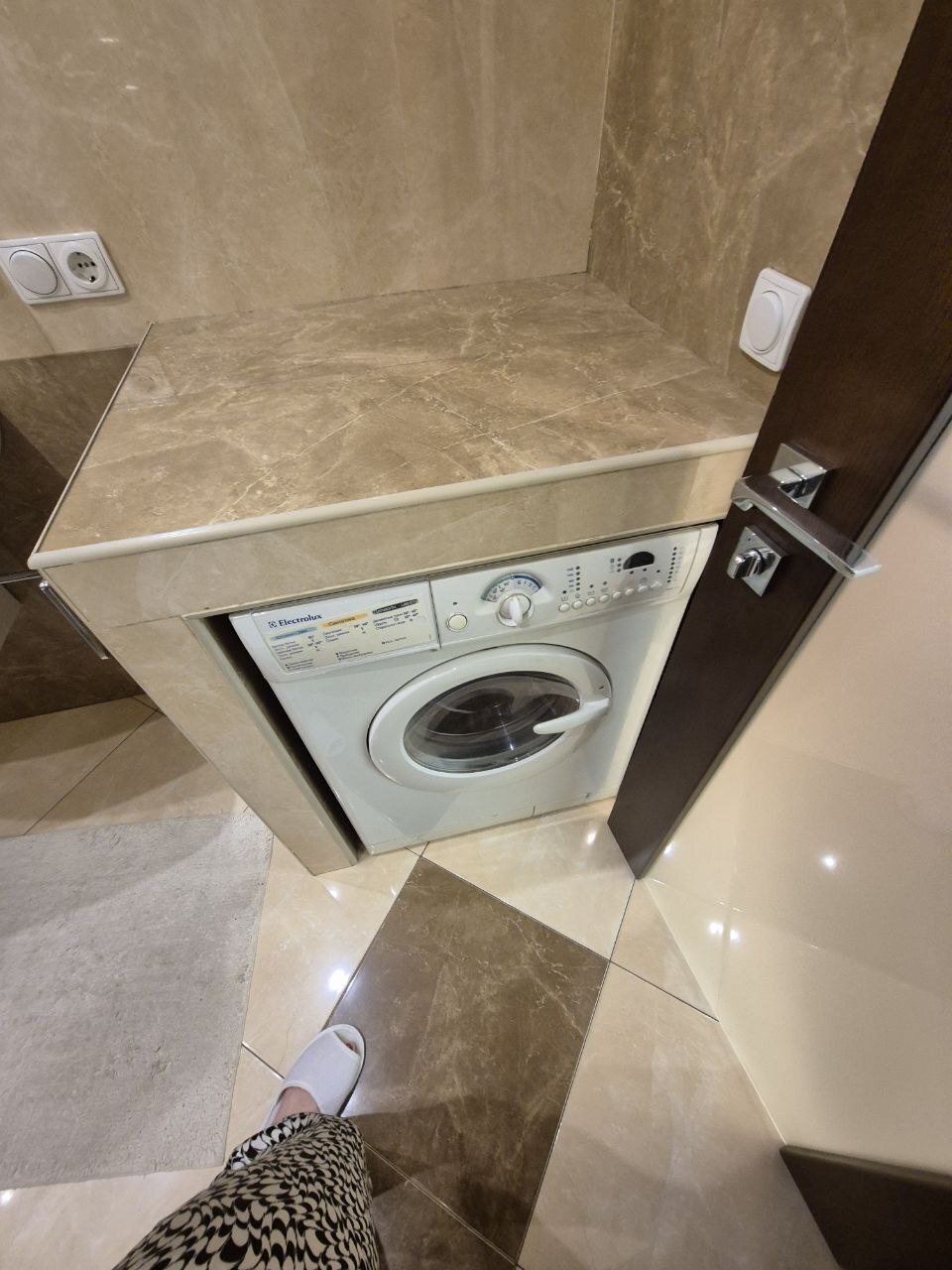 Продаж 2-кімнатної квартири 70 м², Михайла Грушевського вул.