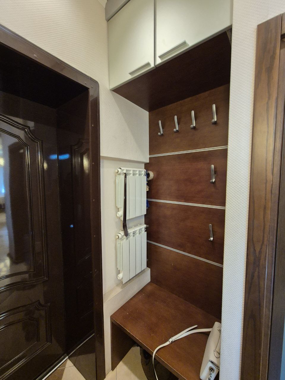 Продаж 2-кімнатної квартири 70 м², Михайла Грушевського вул.