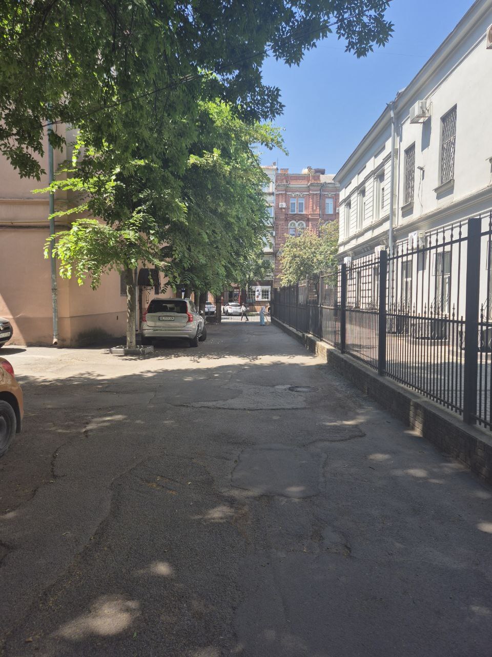 Продаж 2-кімнатної квартири 70 м², Михайла Грушевського вул.