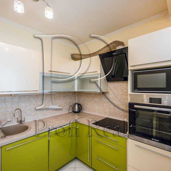 Продаж 1-кімнатної квартири 40 м², Новаторів вул., 22Б