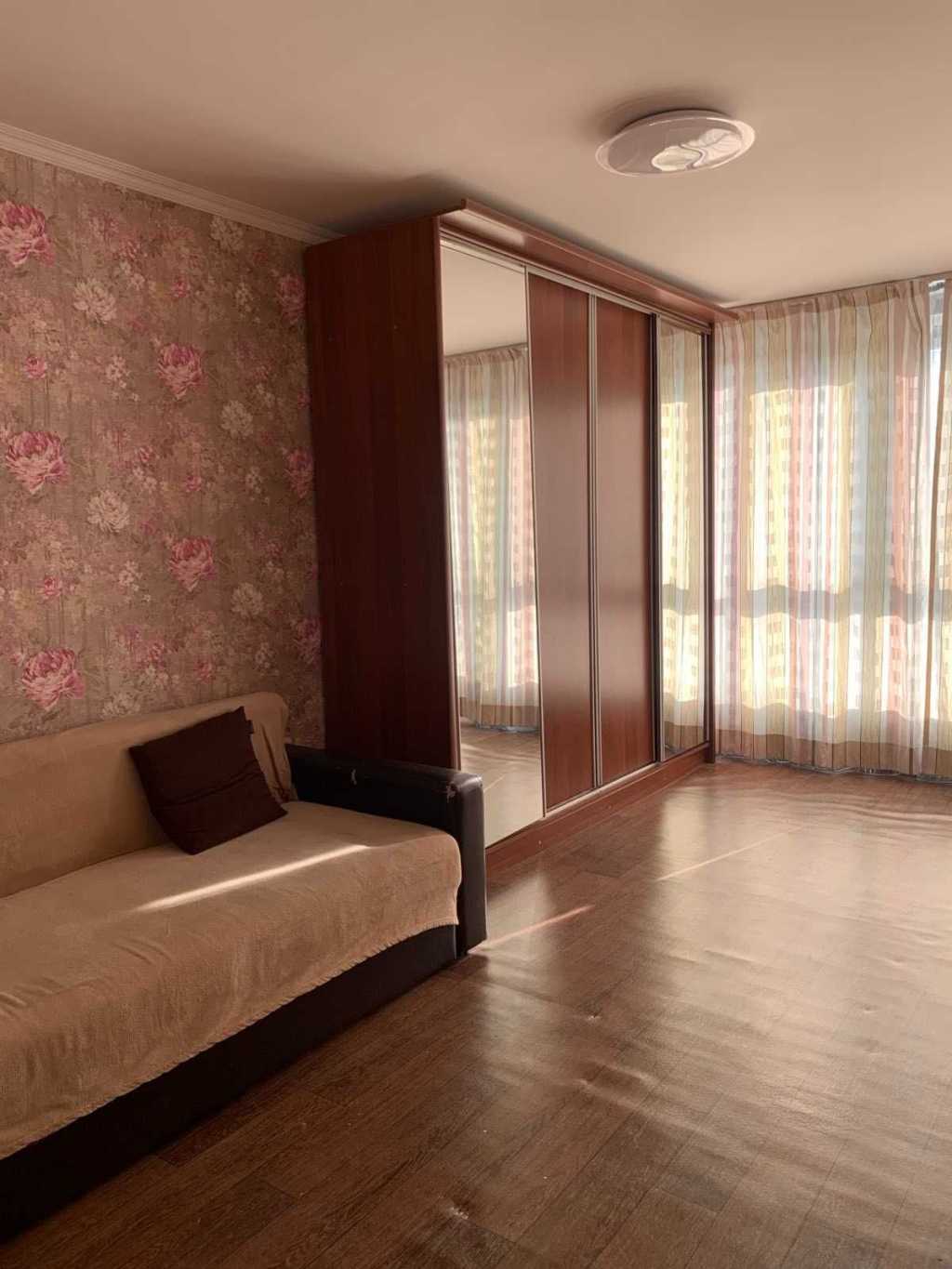 Оренда 1-кімнатної квартири 34 м², Миколи Ушакова вул.