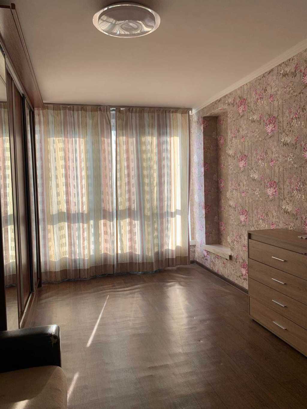 Оренда 1-кімнатної квартири 34 м², Миколи Ушакова вул.