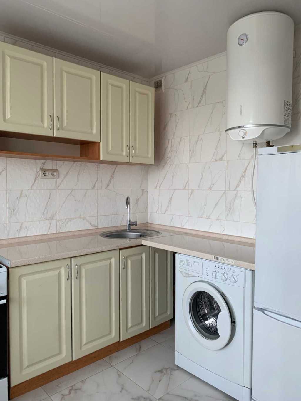 Оренда 1-кімнатної квартири 34 м², Миколи Ушакова вул.