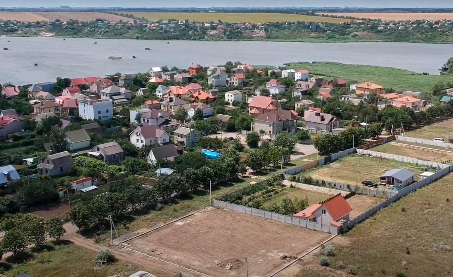 Продаж ділянки під індивідуальне житлове будівництво 5 соток