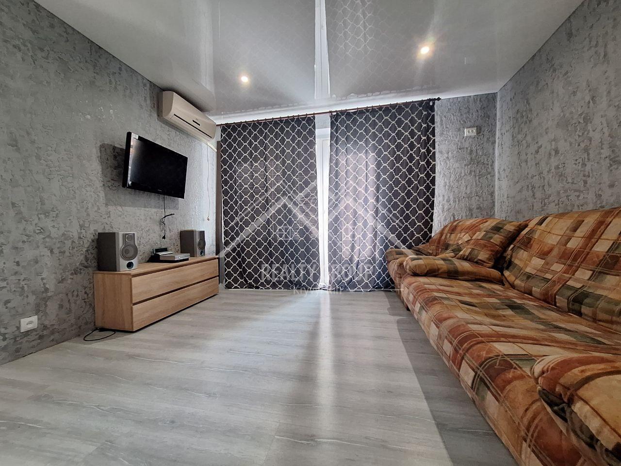 Продаж квартири з вільним плануванням 31 м², Сімонова вул.