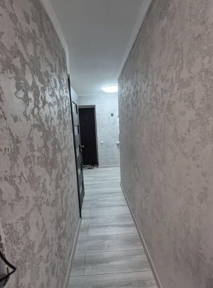 Продаж 2-кімнатної квартири 42 м², Новомістинська вул.