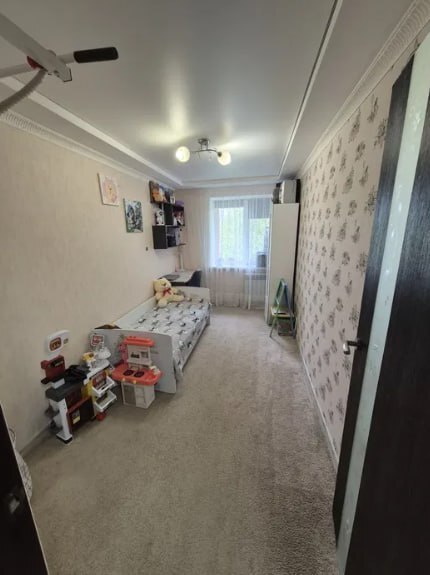 Продаж 2-кімнатної квартири 42 м², Новомістинська вул.