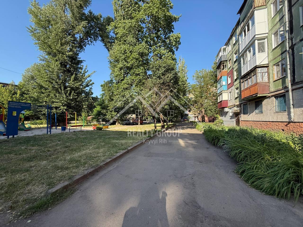 Продаж 2-кімнатної квартири 44.5 м², Соборності вул.