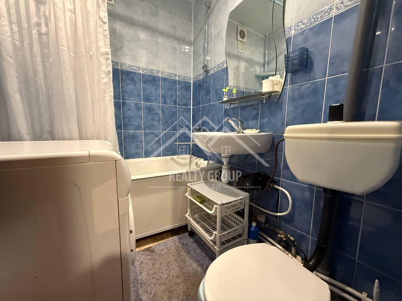 Продаж 2-кімнатної квартири 44.5 м², Соборності вул.