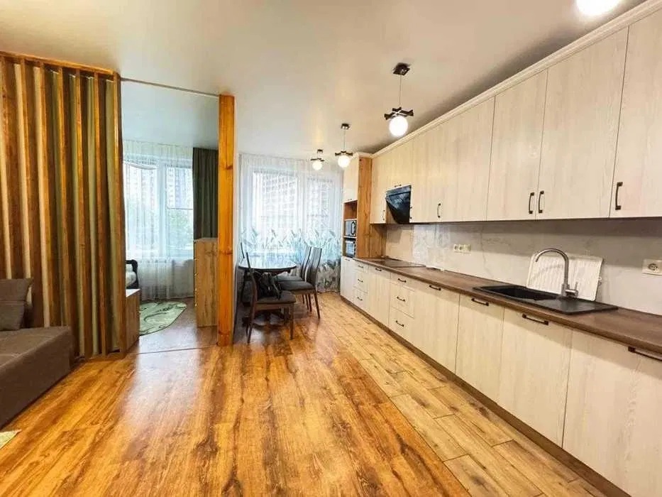 Аренда студии 40 м², Академика Заболотного ул., 1А