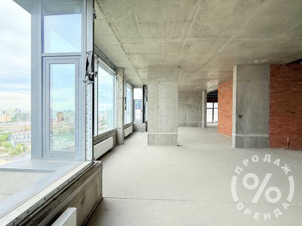 Продаж 3-кімнатної квартири 209 м², Січових Стрільців вул., 44А