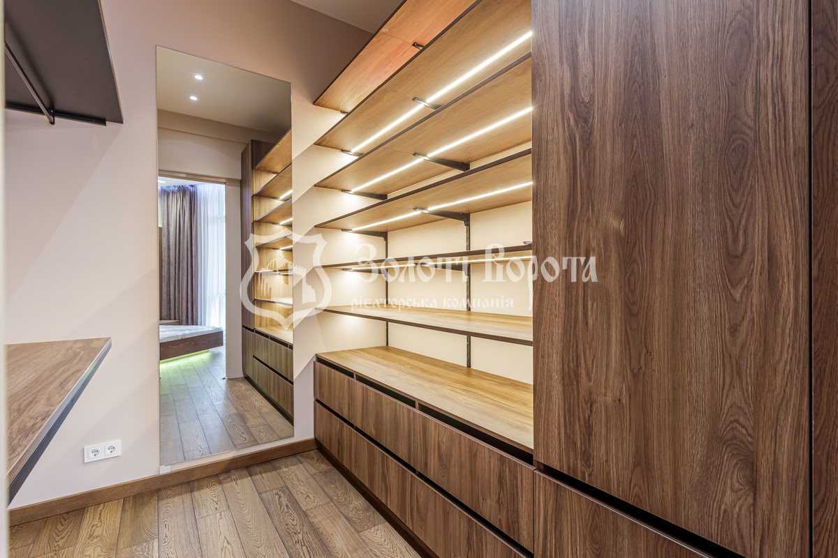Продажа 4-комнатной квартиры 155 м², Михаила Донца ул., Ломоносова, 75а