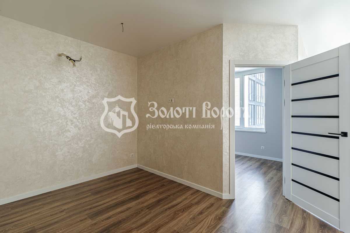 Продаж 2-кімнатної квартири 39.9 м², Машинобудівників вул., 14а
