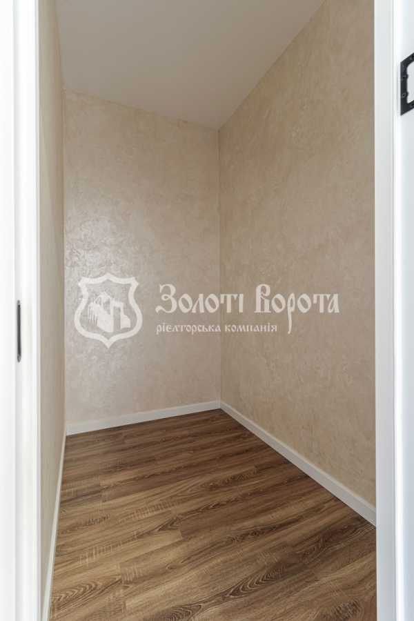 Продаж 2-кімнатної квартири 39.9 м², Машинобудівників вул., 14а