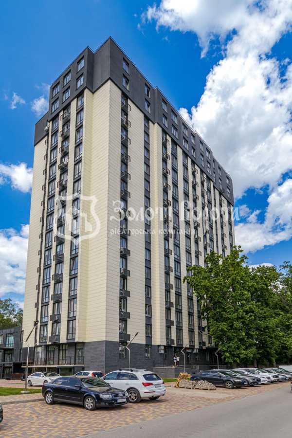 Продаж 2-кімнатної квартири 39.9 м², Машинобудівників вул., 14а