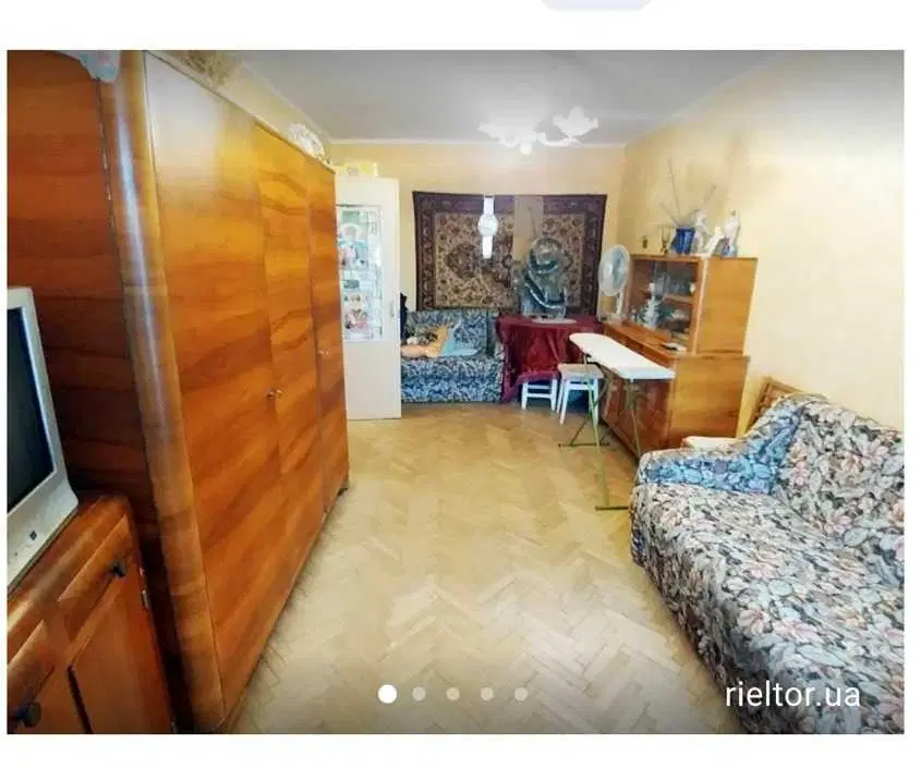 Продаж 1-кімнатної квартири 30 м², Черняховського вул., 4