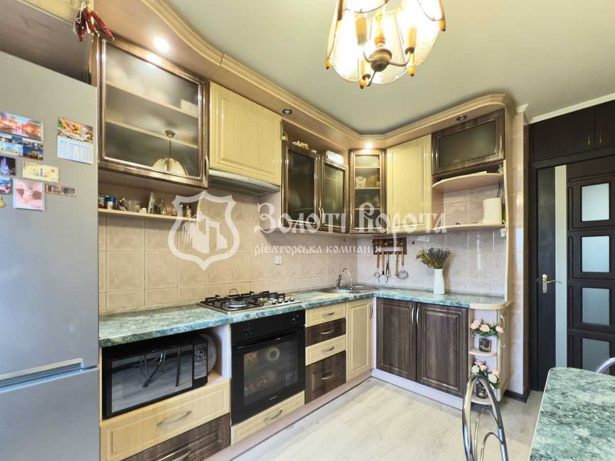 Продаж 2-кімнатної квартири 54 м², Михайла Донця вул., Драгоманова, 5
