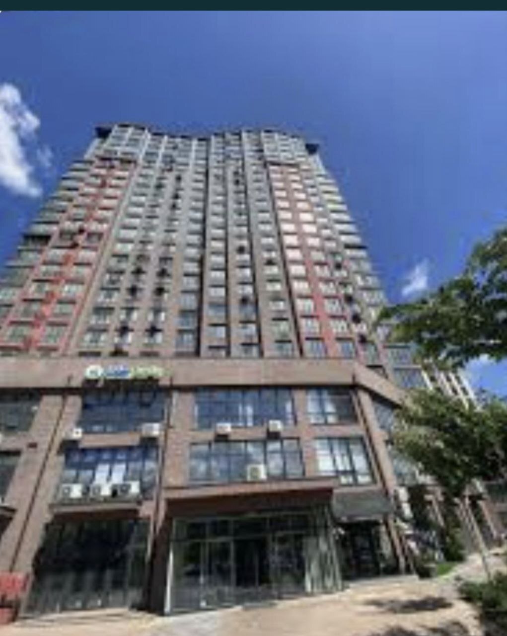 Продажа 2-комнатной квартиры 69 м², Академика Филатова ул., 2/1