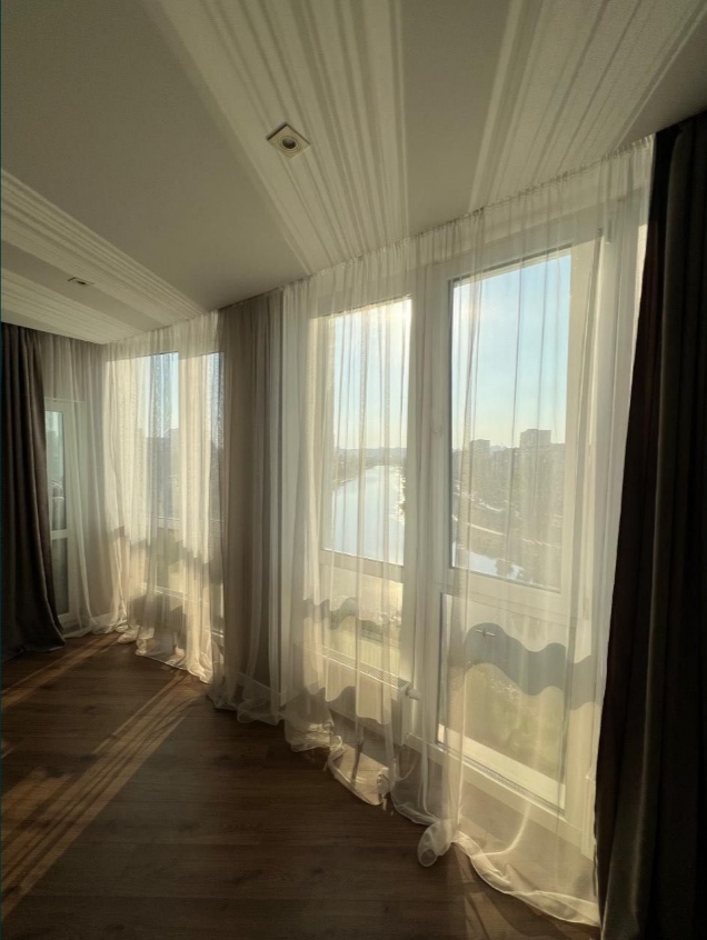Продаж 2-кімнатної квартири 87 м², Соборності просп., 30