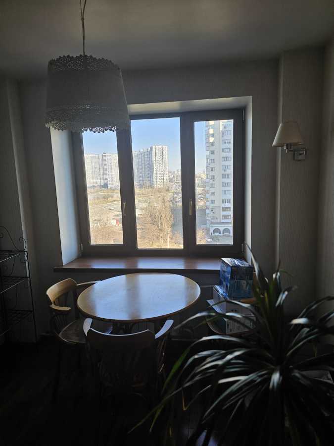 Продаж 3-кімнатної квартири 98 м², Миколи Бажана просп., 24/1
