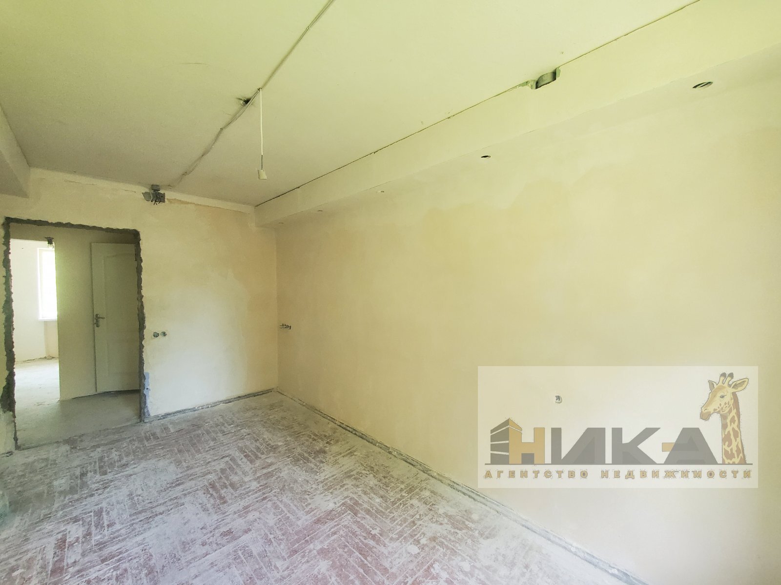 Продаж 4-кімнатної квартири 65 м², Запорозького Казацтва вул.