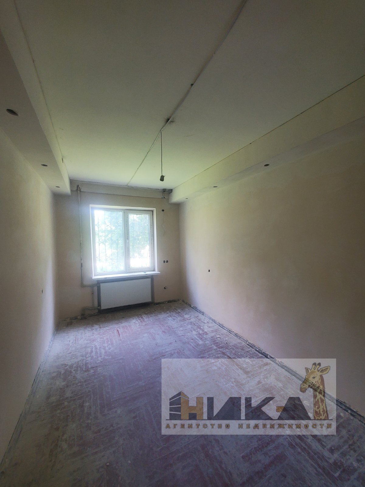 Продаж 4-кімнатної квартири 65 м², Запорозького Казацтва вул.