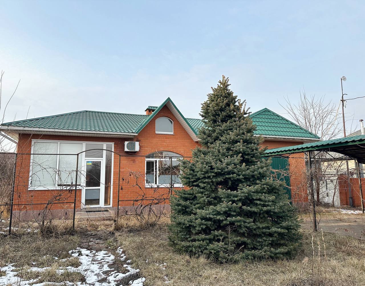 Продаж будинку 139 м²