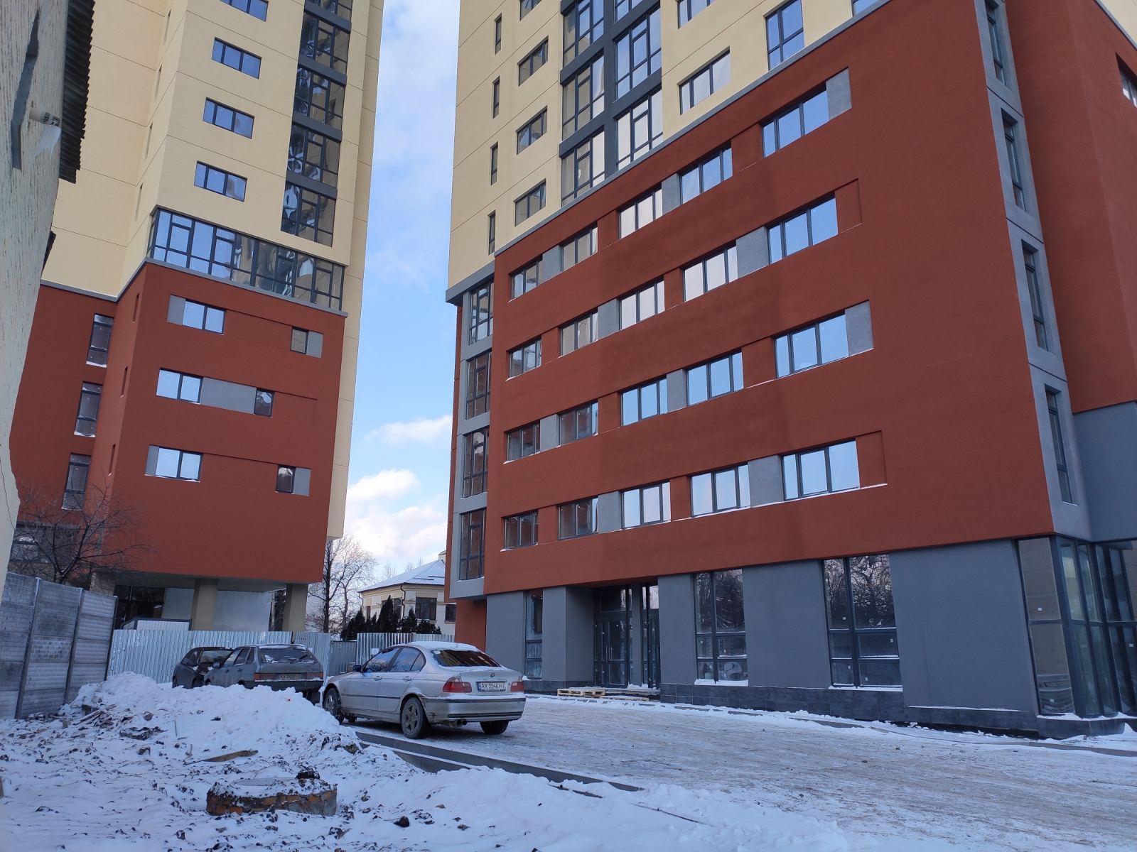 Продажа 2-комнатной квартиры 93 м², Молочная ул., 52