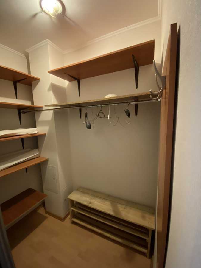 Оренда 1-кімнатної квартири 49 м², Раїси Окіпної вул., 8