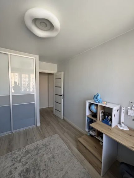 Продажа 3-комнатной квартиры 70 м², Михаила Лушпы просп.