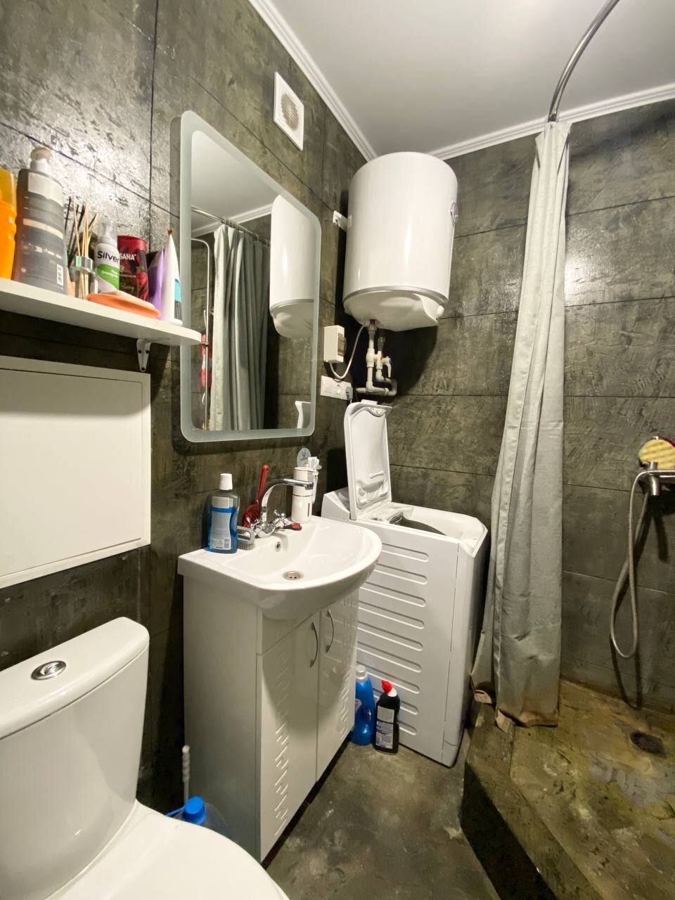 Продаж 2-кімнатної квартири 45 м², Олександра Олеся вул.