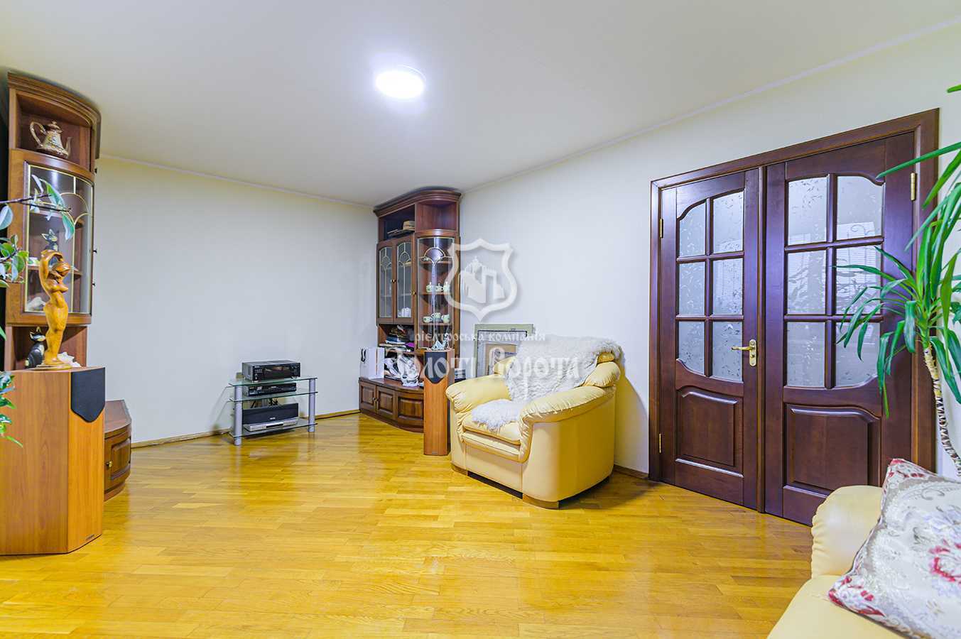 Продаж 3-кімнатної квартири 74 м², Валерія Лобановського просп., 128