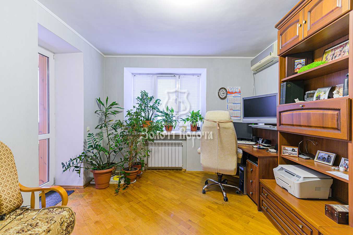 Продаж 3-кімнатної квартири 74 м², Валерія Лобановського просп., 128