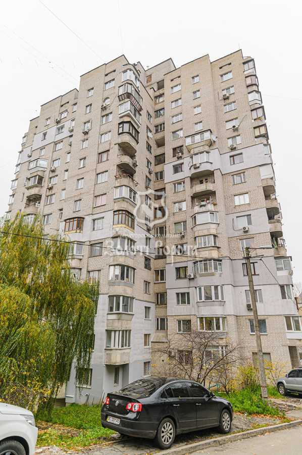 Продаж 3-кімнатної квартири 74 м², Валерія Лобановського просп., 128