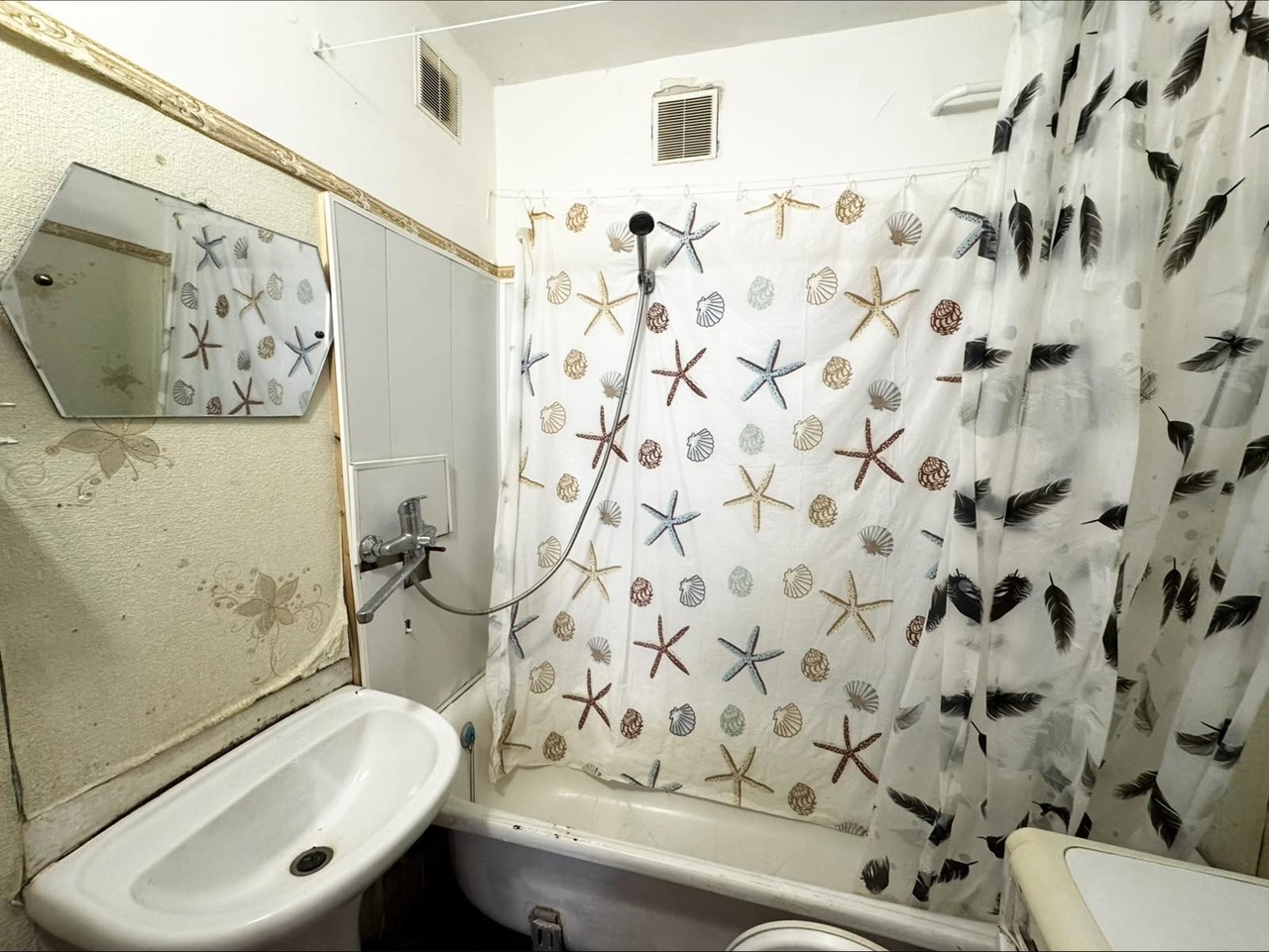 Продажа 2-комнатной квартиры 50 м², Строителей ул., 12