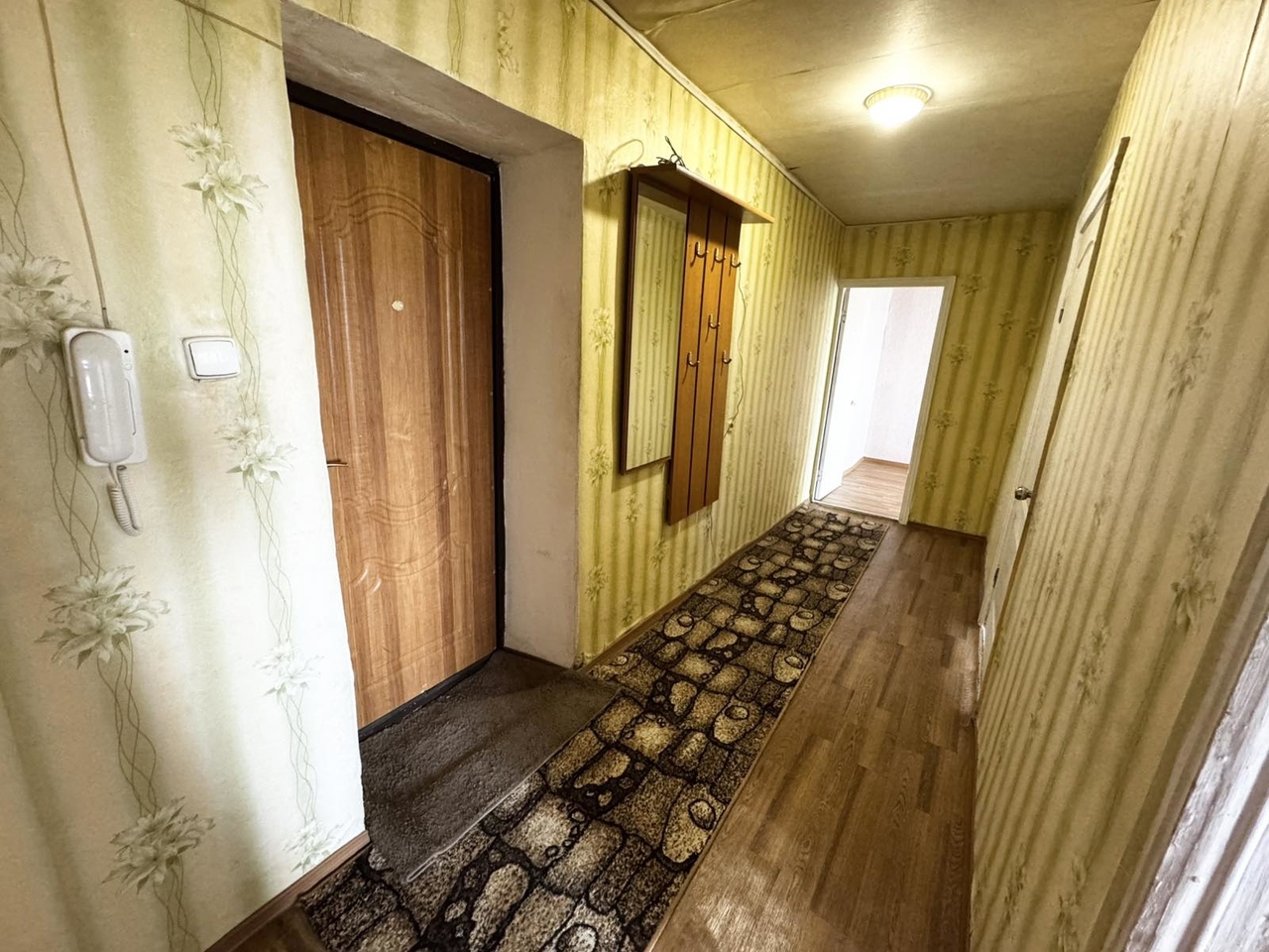 Продажа 2-комнатной квартиры 50 м², Строителей ул., 12