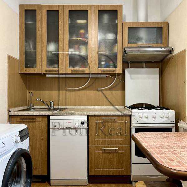 Продаж 2-кімнатної квартири 55 м², Михайлівська вул., 22Б