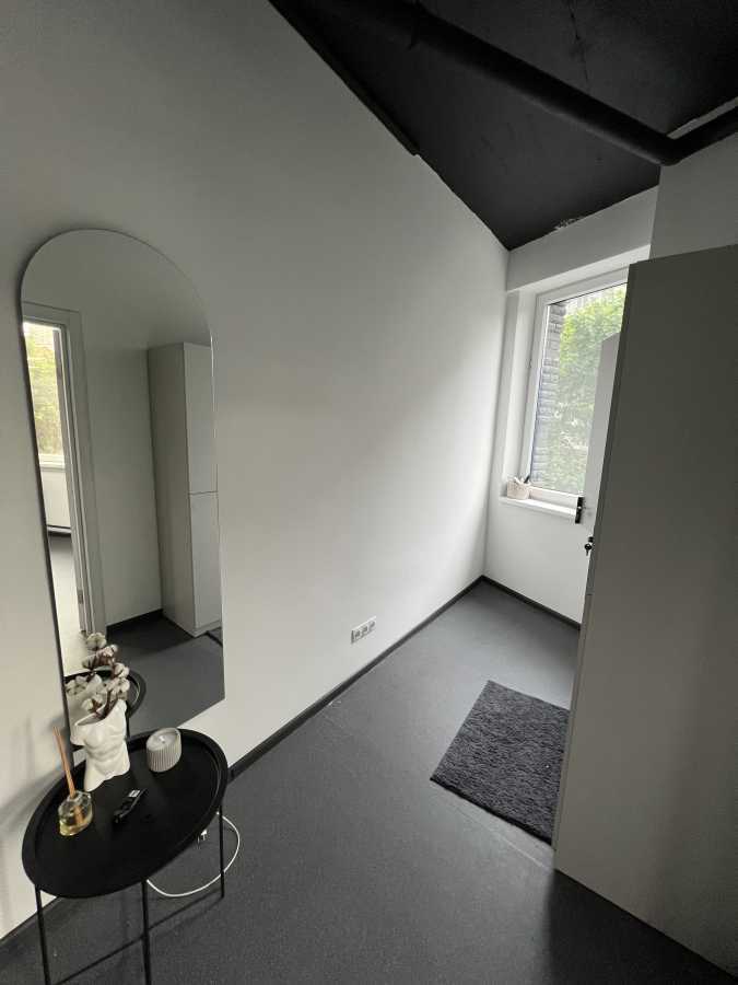 Продаж офісу 153.4 м², Кудряшова вул., 18А