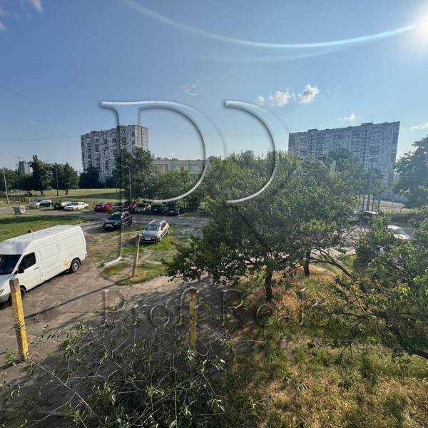Продаж 1-кімнатної квартири 22 м², Березняківська вул., 16Б