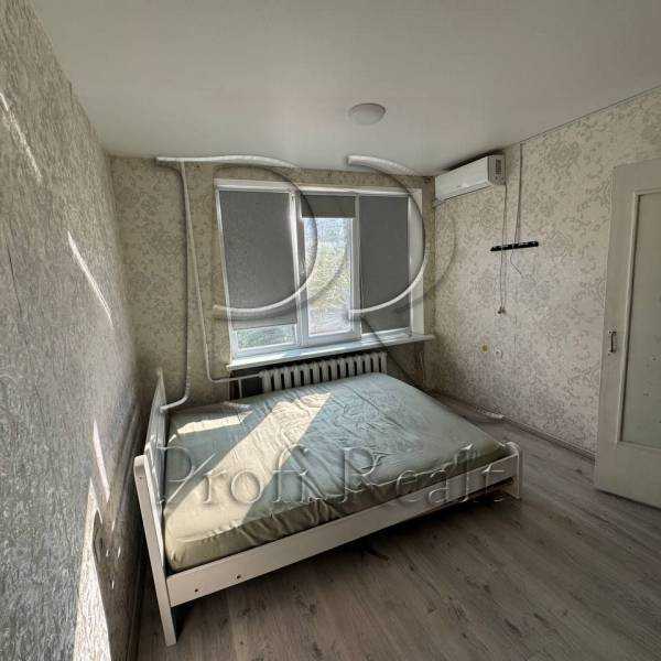 Продаж 1-кімнатної квартири 22 м², Березняківська вул., 16Б