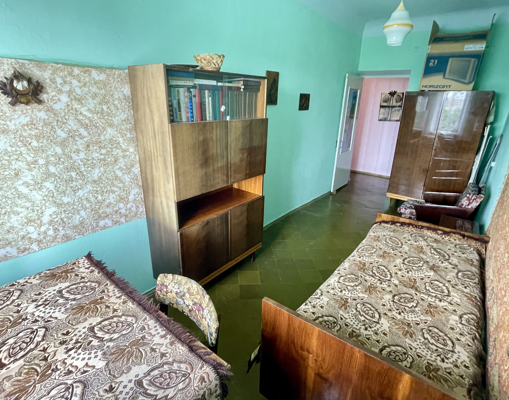 Продаж 3-кімнатної квартири 56 м², Кам'янецька вул.
