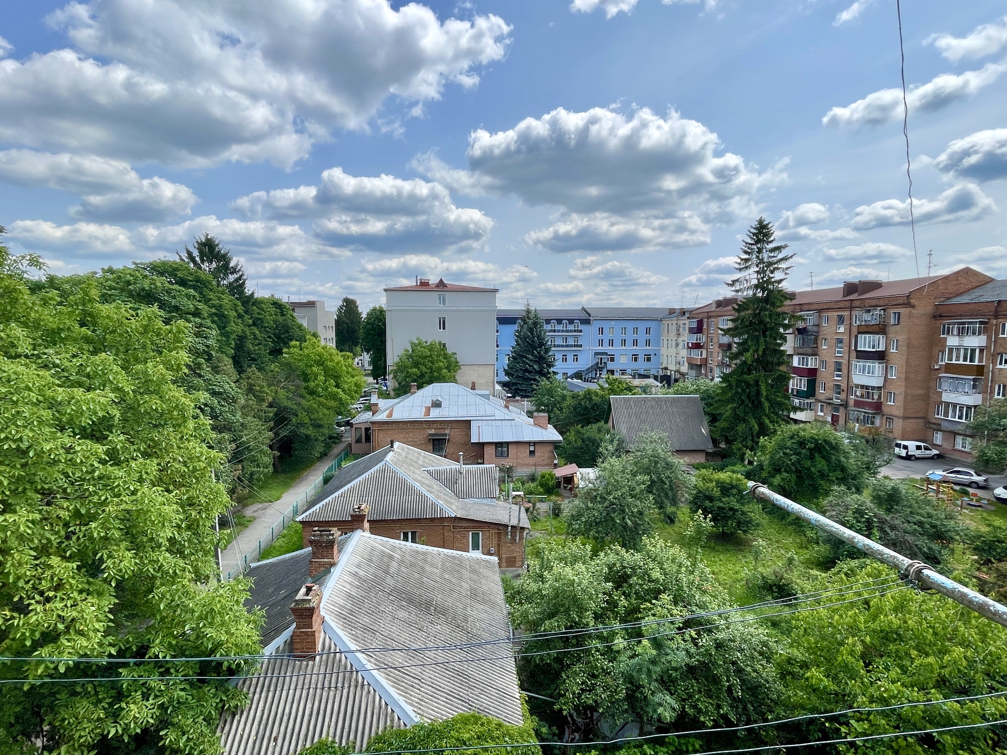 Продаж 3-кімнатної квартири 56 м², Кам'янецька вул.
