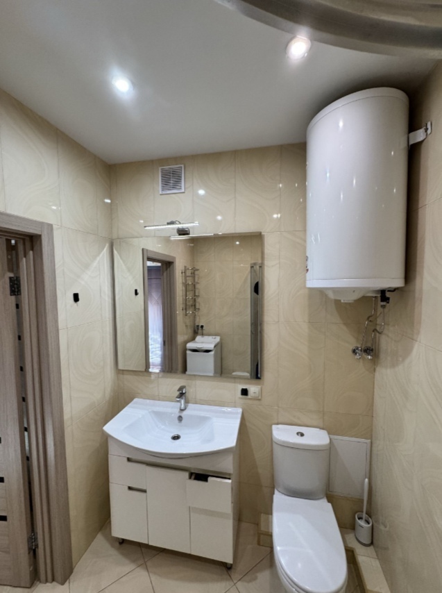 Продаж 1-кімнатної квартири 45 м², Воскресенська вул., 16Б