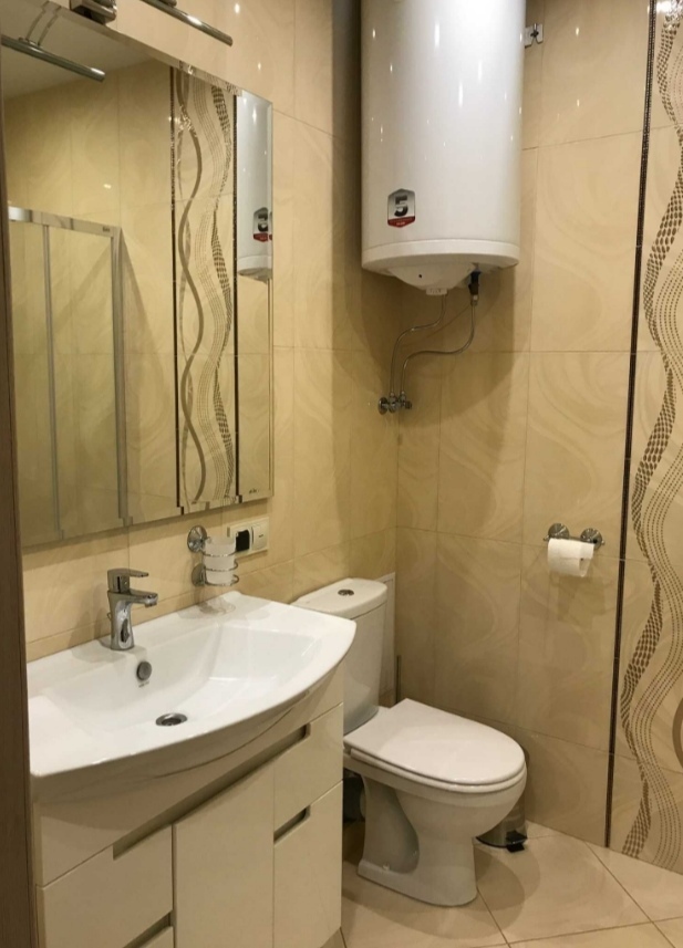 Продаж 1-кімнатної квартири 45 м², Воскресенська вул., 16Б
